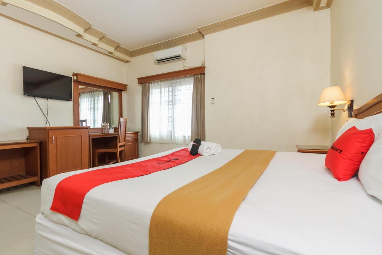 Reddoorz Plus Near Taman Siring Benuaanyar Exterior photo